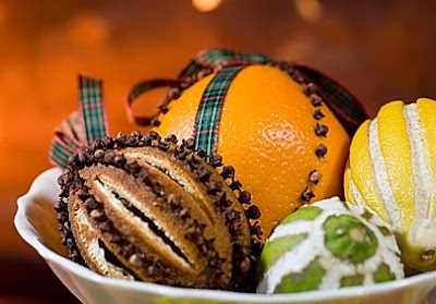 cloved oranges holiday decoration