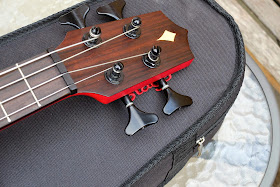 Kamoa E3E Ukulele Bass headstock