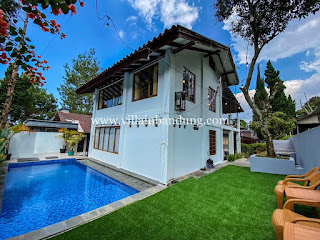 Villa AZZA ( Private pool & Halaman ) Istana Bunga