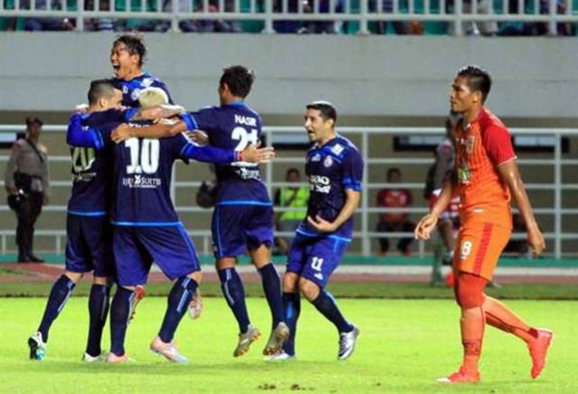 Borneo FC vs Arema FC