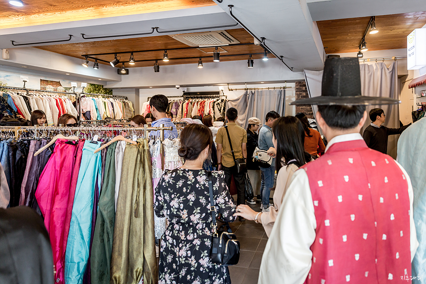 Hanbok rental shop