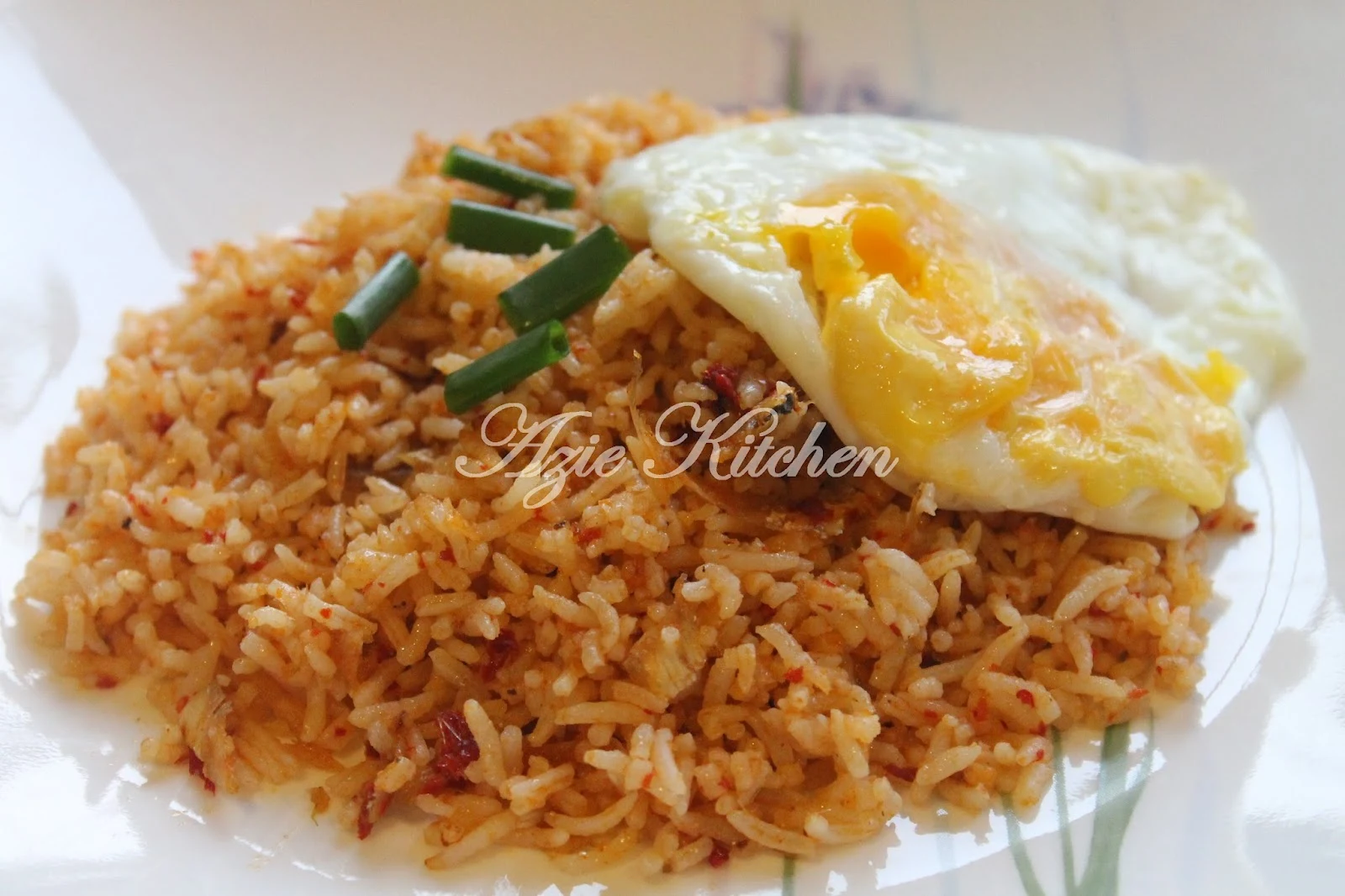 Cerita Rindu Disebalik Nasi Goreng Ikan Bilis - Azie Kitchen