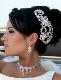 unique wedding hair pieces in Ukraine
