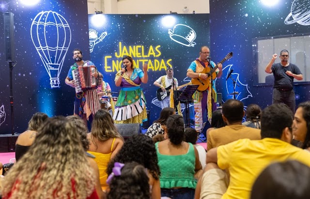 Espaço infantil da Bienal do Livro Bahia atrai grande público e ainda terá mais de 15 atrações até quarta-feira