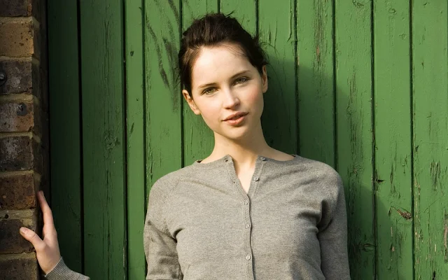 Beautiful Felicity Jones Celebrity wallpaper.