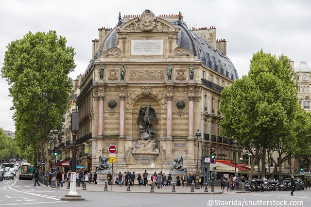 foto da fonte de Saint Michel