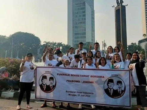 Simpul relawan Sekretariat Bersama Prabowo-Jokowi mendeklarasikan pasangan Prabowo-Jokowi untuk maju di Pilpres 2024, Minggu (31/7/2022) di Bundara HI.