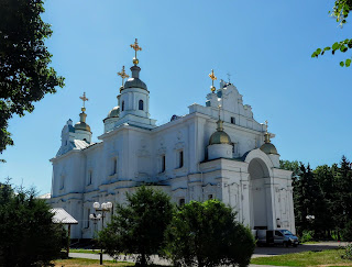 Полтава. Соборний майдан. Кафедральний собор Успіння Пресвятої Богородиці