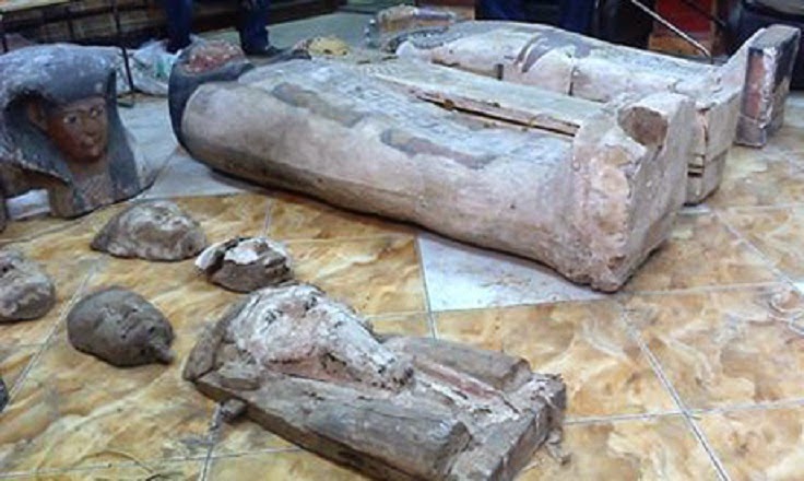 Egyptian police confiscate three looted mummies