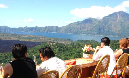 Pesona Keindahan Alam Danau Batur Kintamani Di Pulau Dewata Bali