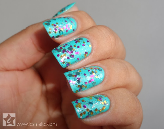 Esmalte Valsa Cintilante + Esmalte Glamuroso