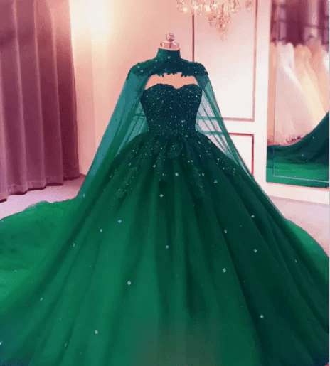 Stunning Emerald Green Quince Dress.