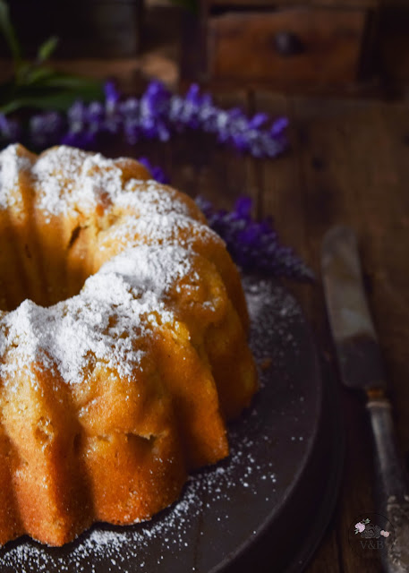 Apple Cider Spices Bundt Cake