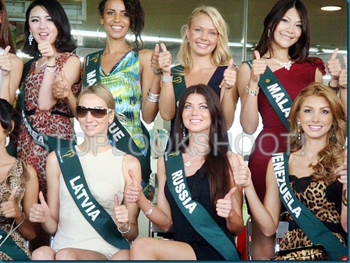 Ms. Earth 2011Candidates Supports SM Greenbag Lite