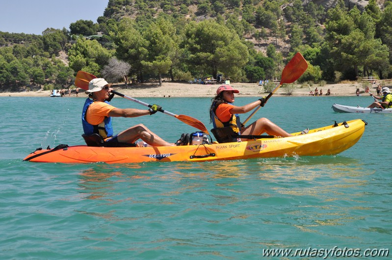 Kayak en el Embalse Conde del Guadalhorce