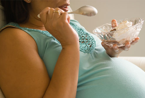 pregnant women eating. Pregnant women lead us into