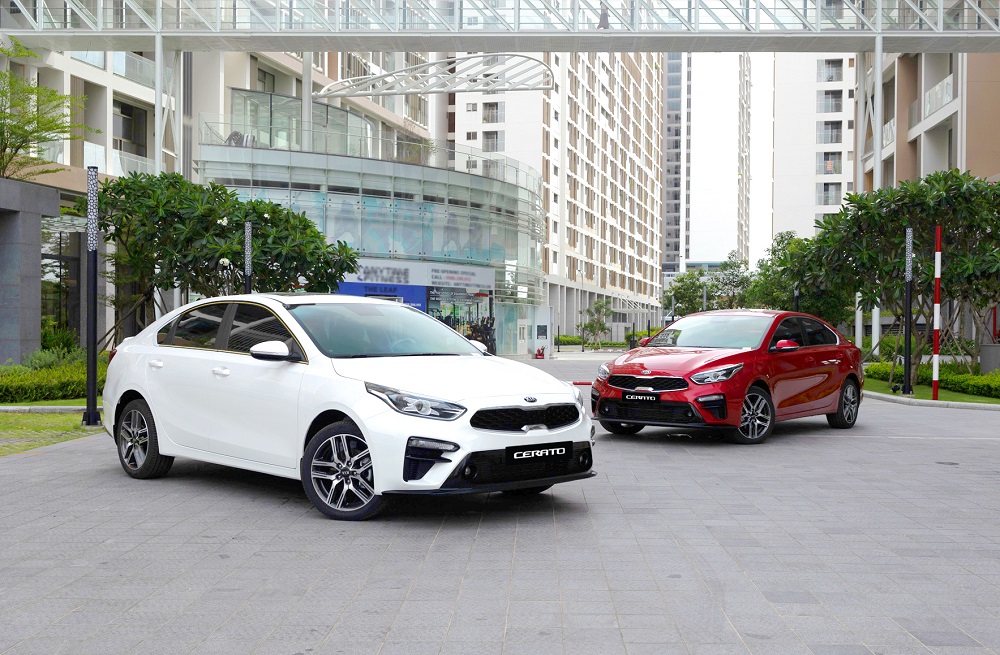 Ưu đãi đặc biệt dành cho khách hàng mua xe Kia, Mazda