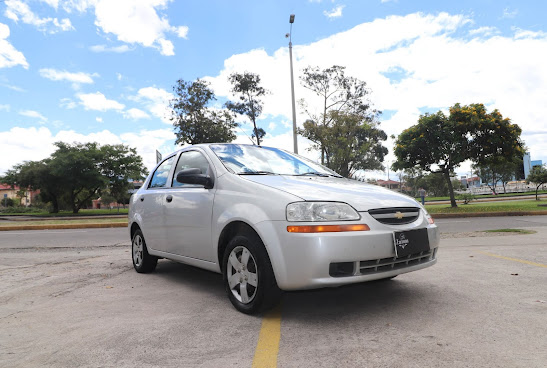 comparativa de plataformas compra de autos Ecuador