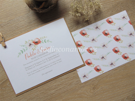 Invitaciones de boda estilo tarjetón con flores pintadas en acuarela y fondo blanco
