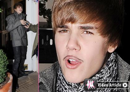 Wallpapers Of Justin Bieber 2010. Justin Bieber Wallpaper 2010