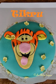 Tigger cake