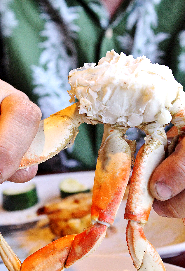 Wild Caught Dungeness Crab Red Lobster #CrabfestSummer #AD