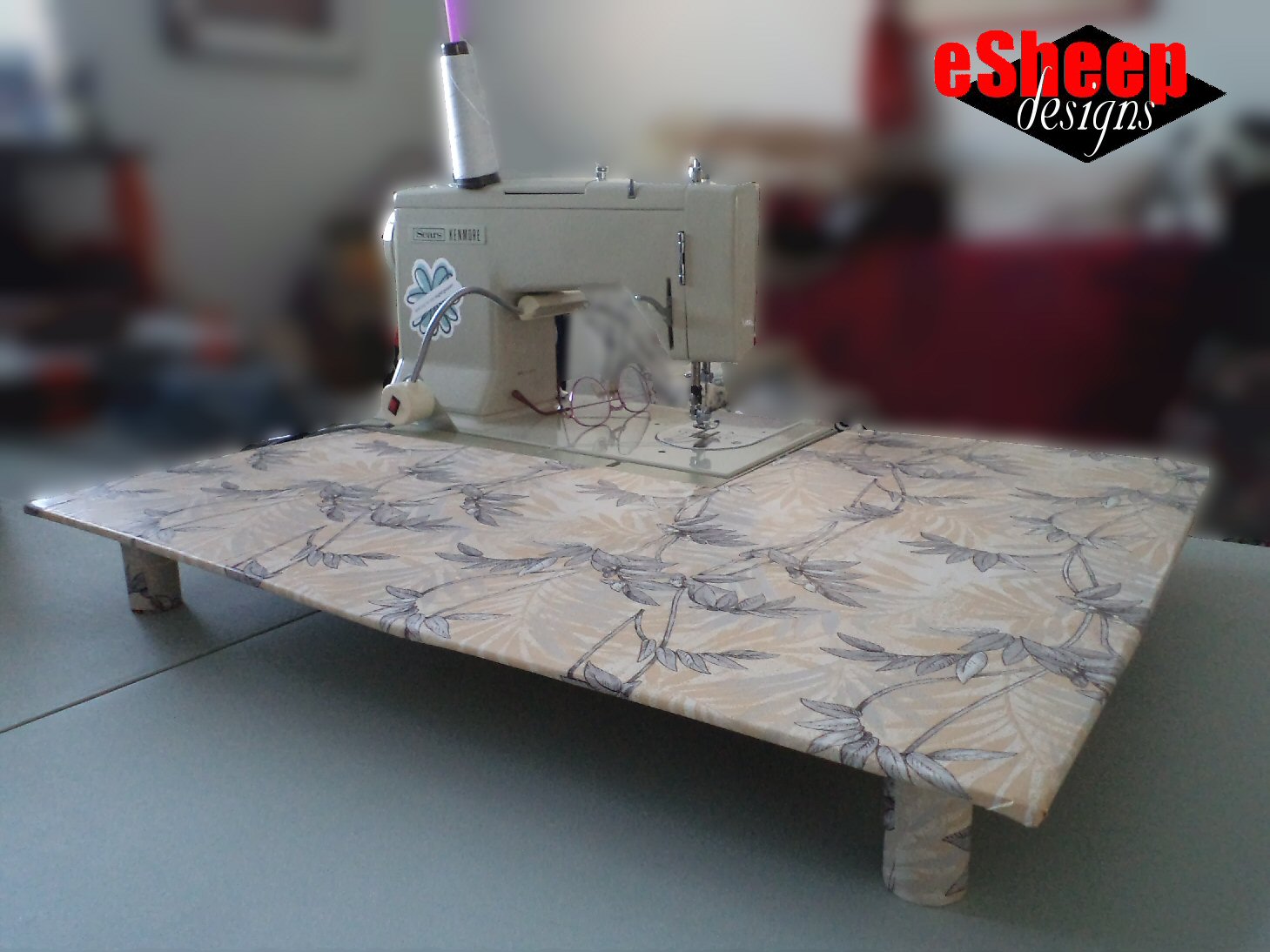 eSheep Designs: $5 DIY Sewing Machine Extension Table