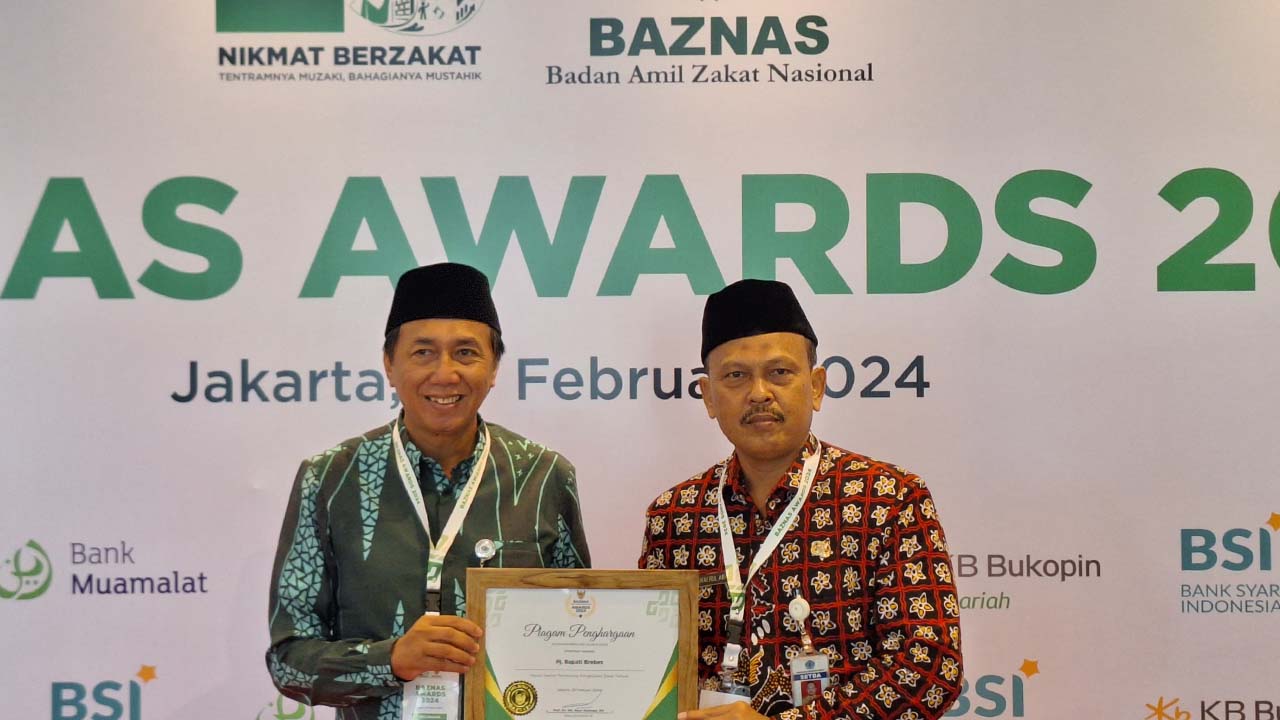 Pemerintah Kabupaten Brebes Terima Baznas Awards Kategori Kepala Daerah Pendukung Pengelolaan Baznas