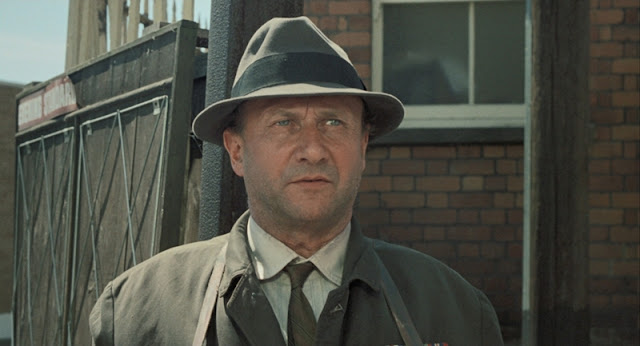 Donald Pleasence - From Beyond the Grave