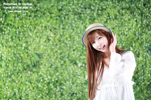 5 Lee Yoo Eun in White-Very cute asian girl - buntink.blogspot.com