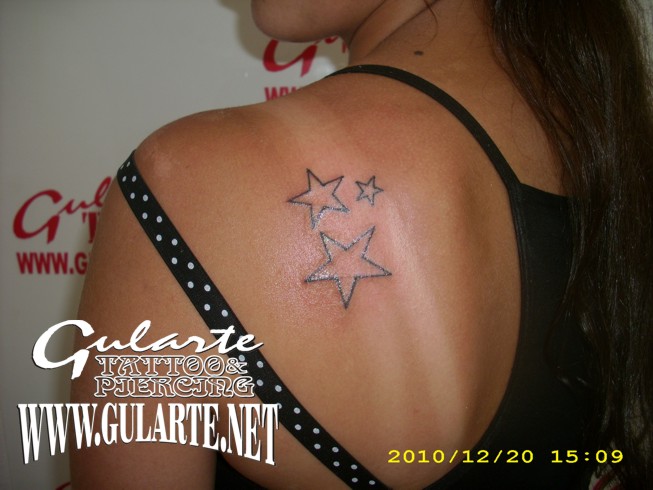 TATTOO Mariela 21 Dec 2010, 4:27 am. Tres estrellas.