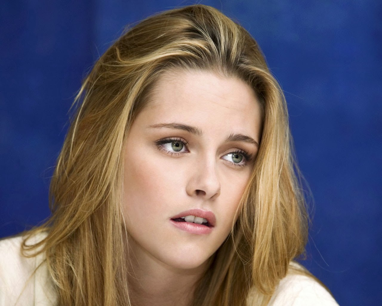 Kristen Stewart Hd Wallpapers Free Download