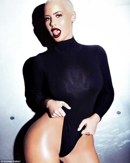 Smoking Hot! Amber Rose Flaunts Wicked Curves and Massive Boobs on Instagram