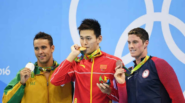 Gold : Sun Yang (China) Silver : Chad Le Clos (South Africa)  Bronze : Conor Dwyer (United States)