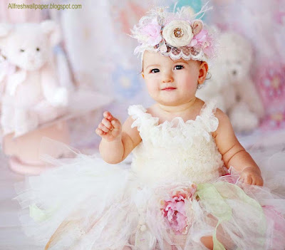 cutest-baby-girl-wearing-frock-wallpapers