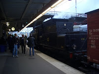 B1136 at Stockholm Central station, surrounded by photographers