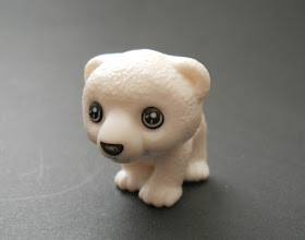 cachorro de oso polar de huevo kinder sorpresa TR013