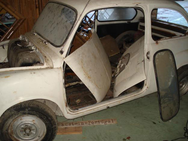 1963 fiat 600 at 1000 AM 