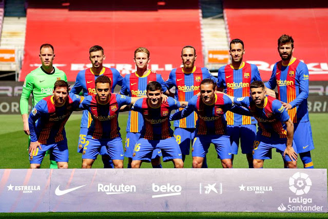 F. C. BARCELONA. Temporada 2020-21. Ter Stegen, Lenglet, Frenkie De Jong, Mingueza, Busquets, Piqué. Messi, Dest, Pedri, Griezmann y Jordi Alba. F. C. BARCELONA 0 CLUB ATLÉTICO DE MADRID 0. 08/05/2021. Campeonato de Liga de 1ª División, jornada 35. Barcelona, Nou Camp, sin público.