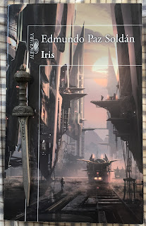 Portada del libro Iris, de Edmundo Paz Roldán