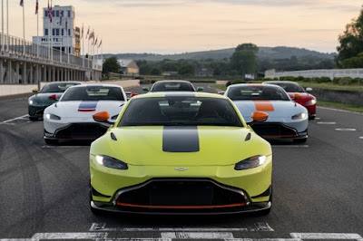 Aston Martin Vantage Heritage Racing Editions (2019) Front 1