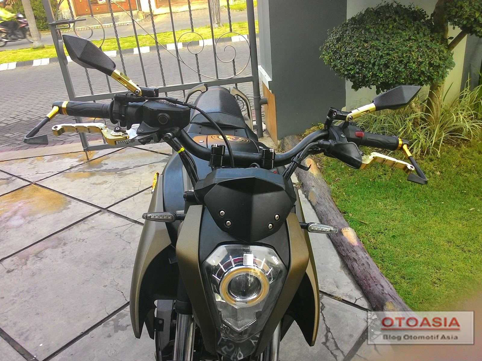 Modifikasi Yamaha Byson Berwajah KTM Duke Bermesin 280cc