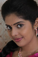 Sravya Glam Stills web.filmyfi.com