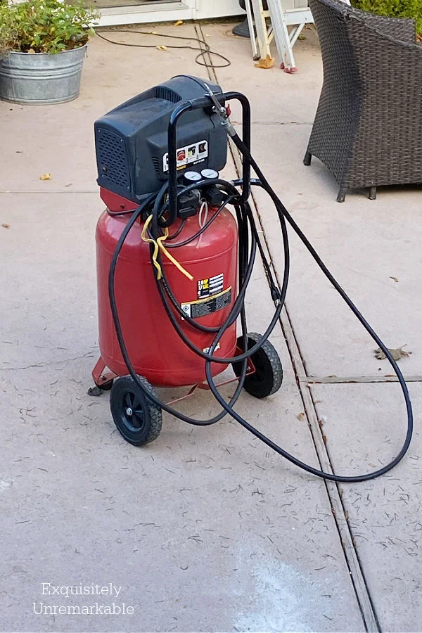 Air Compressor For Christmas Tree Dusting