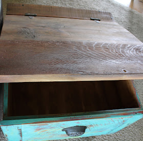 end table, side table, storage, drawer, repurposed, salvaged wood, beyond the picket fence, http://bec4-beyondthepicketfence.blogspot.com/2013/09/drawer-side-table.html