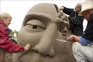 The Indonesia Sand Sculpture Festival wallpapers photo gallery 2012