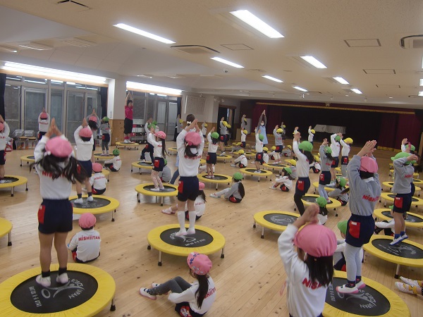 Hat Robics Japan ２０１６ １１ １４ 西伊丹幼稚園 初めの第いっぽ
