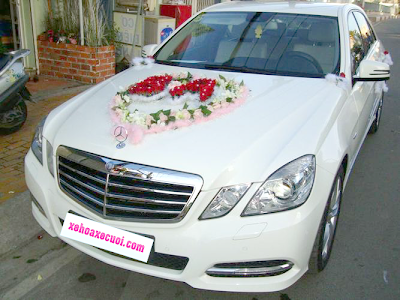 cho thuê xe hoa Mercedes E250