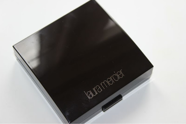 Laura Mercier Face Illuminator in Spellbound 