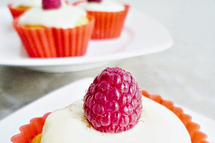 Raspberry-Lemon Cupcake